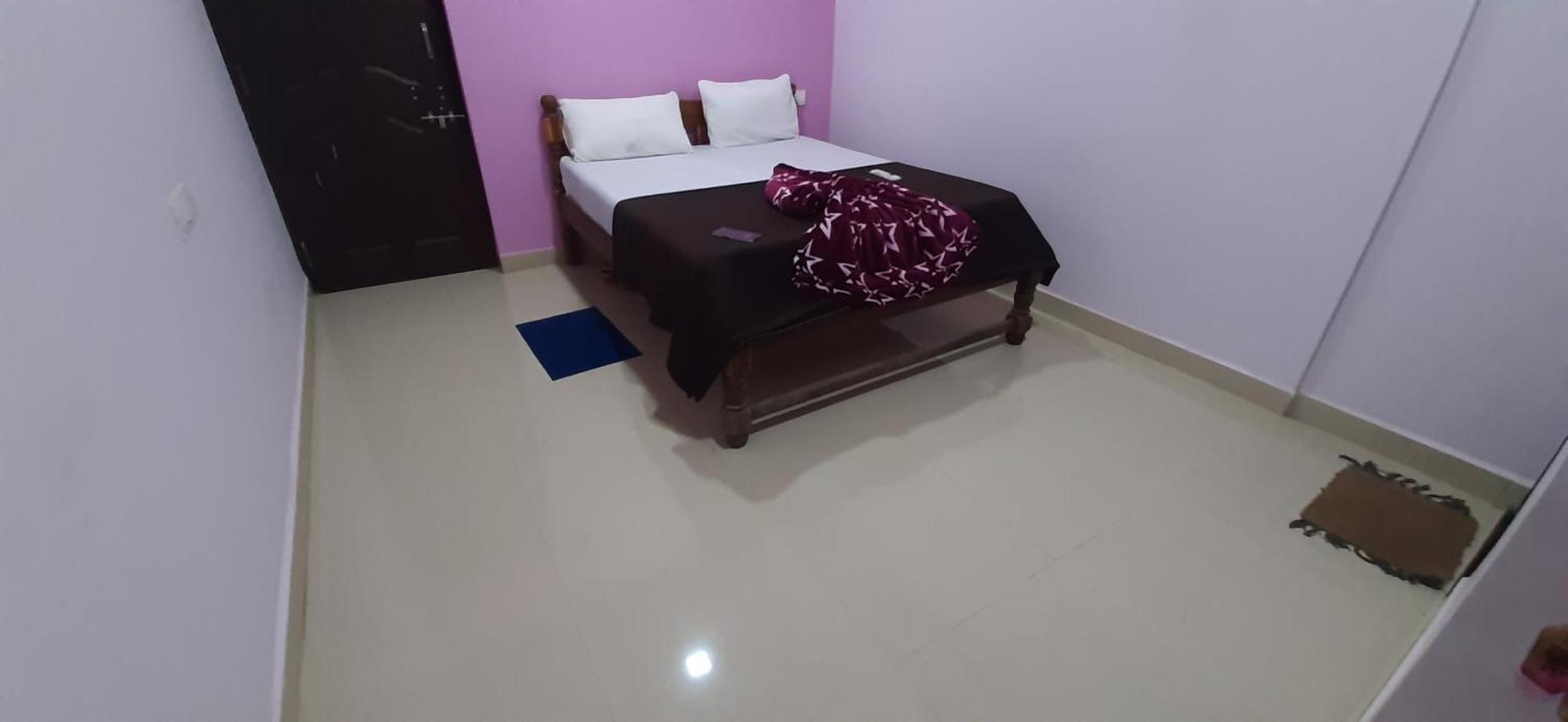 Pihu Hotel