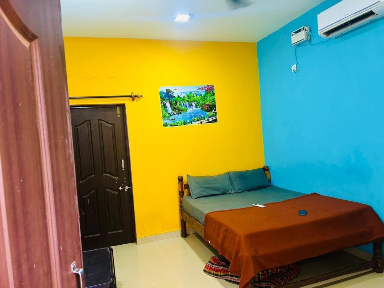 Pihu Hotel *