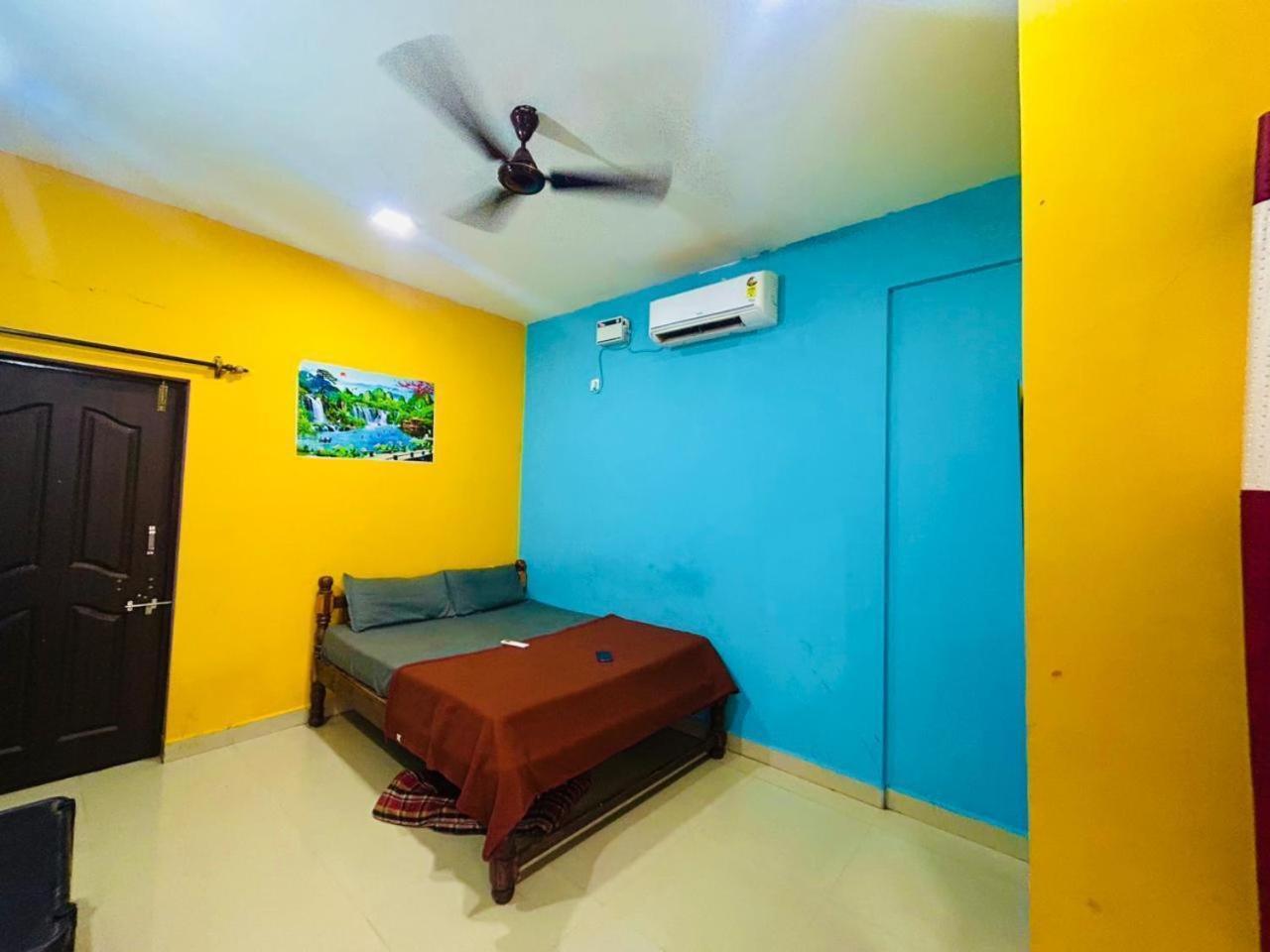 Pihu Hotel